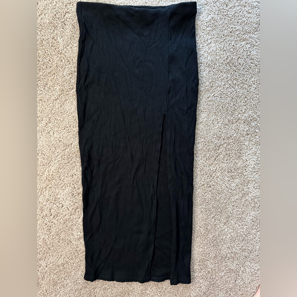 Lulu's Classic Black Pencil Skirt